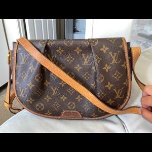Preloved Menilmontant Luis Vuitton